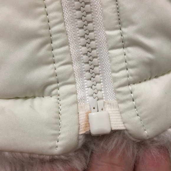 ⛄️❄️ HOST PICK ❄️ Girls White Faux Fur Coat - Picture 13 of 16